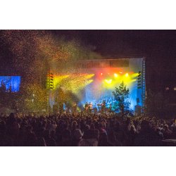 Leje af Alphastage 160m2 Mobilscene