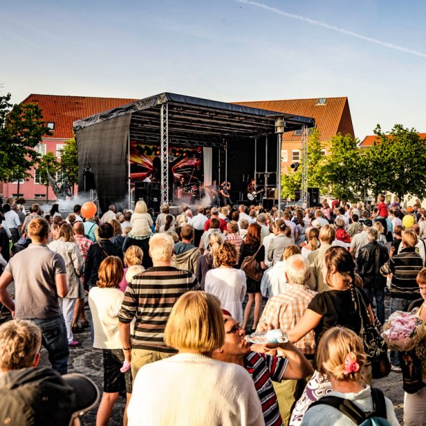 Leje af 61m2 XXL Mobilscene